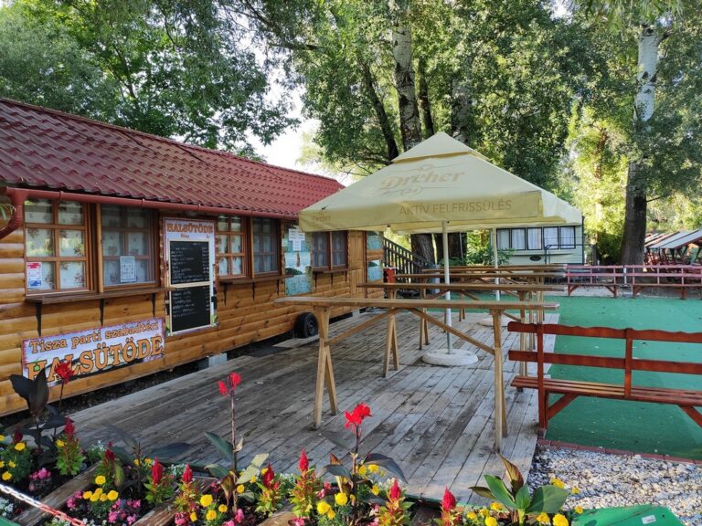 Szabadtéri Halsütöde